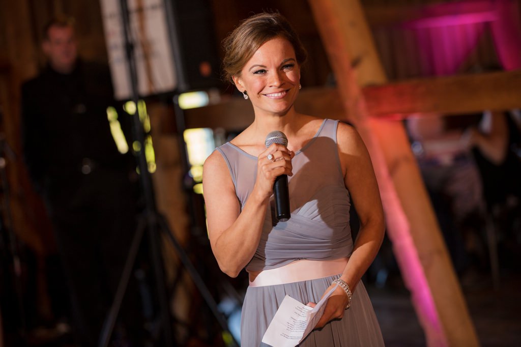 A Maid of Honor giving a speech. This is for the article called maid of honor speech quotes