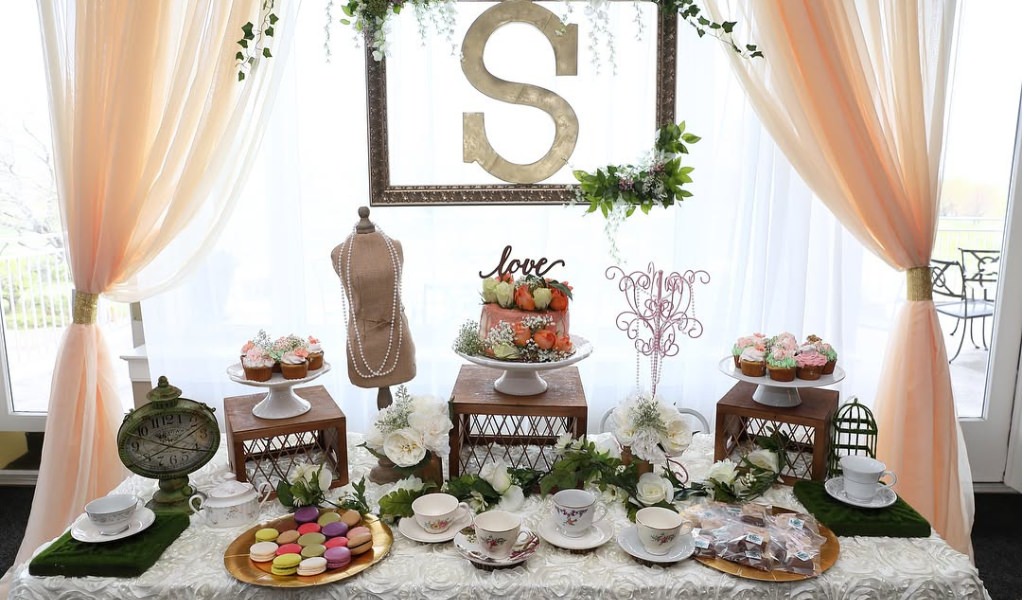 Bridal shower decor